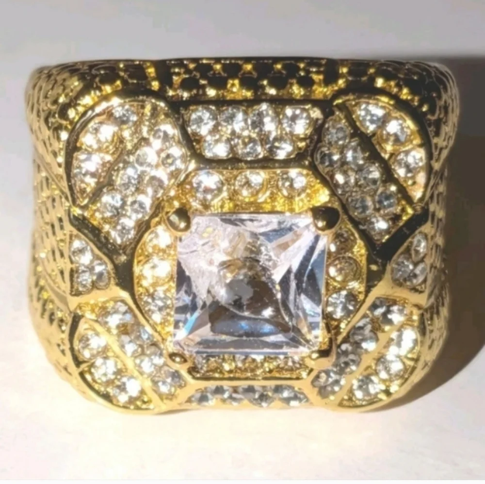 Mens Elegant Simulated Diamond 14k  Gold Plated Ring Sz 8